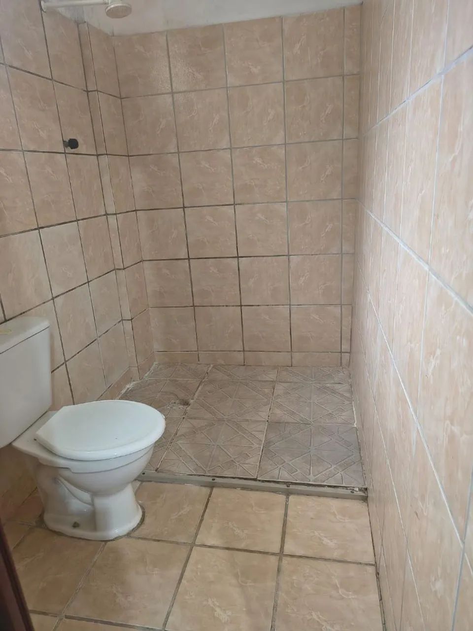 Casa Rua 100 alugo - Foto 5