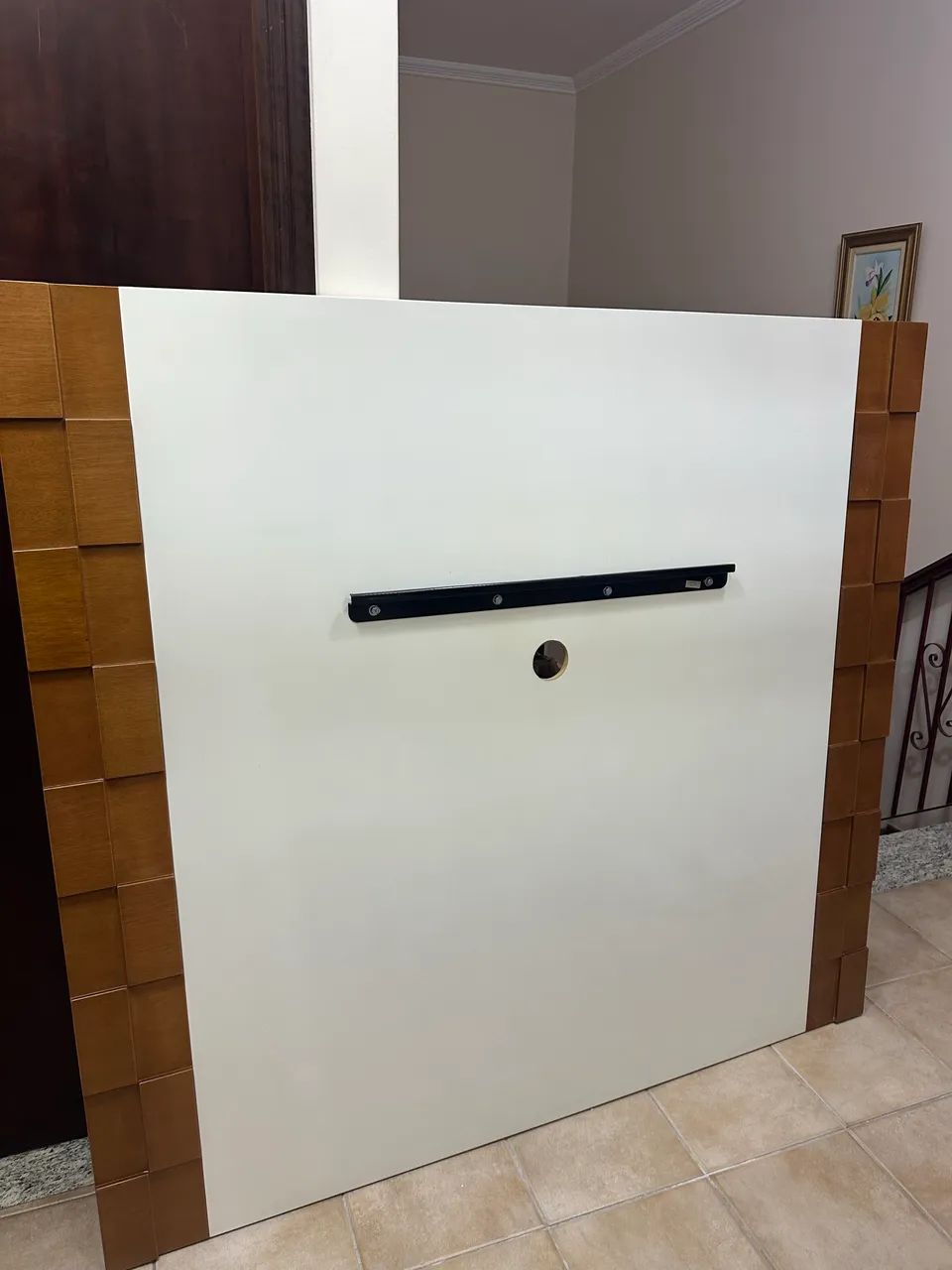 Painel para TV em Madeira (não é MDF) - Foto 2