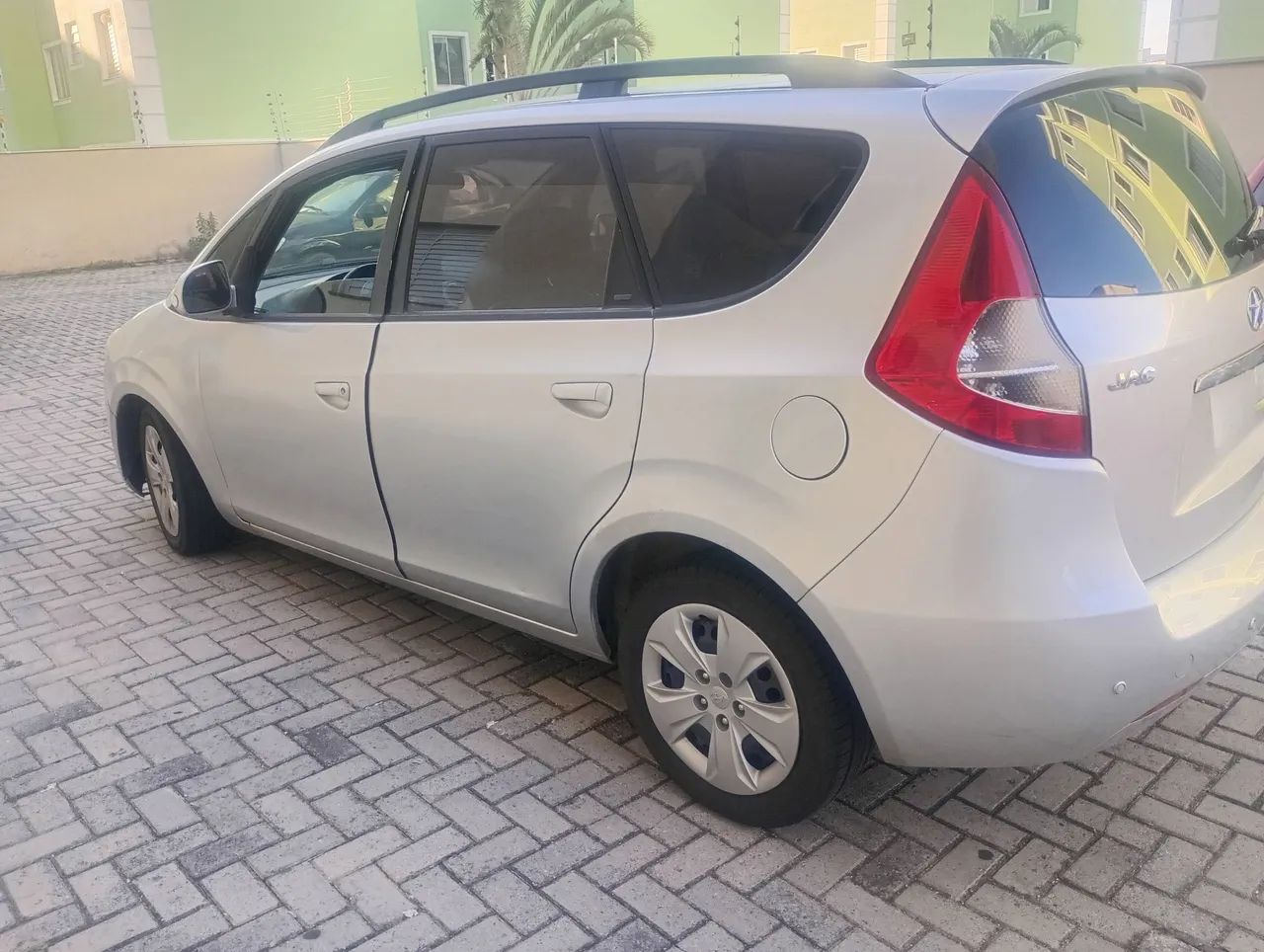 JAC J6 2.0 16V 5P Mec. 2012 - Foto 2