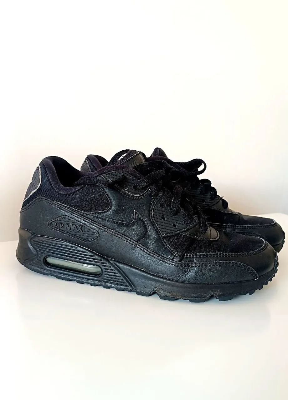 Nike Air Max 90 "Triple Black"