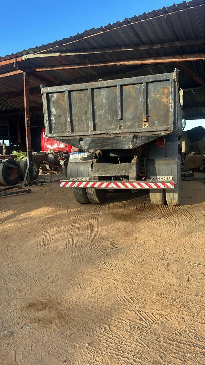 Caçamba Truck  Ford toda revisada 