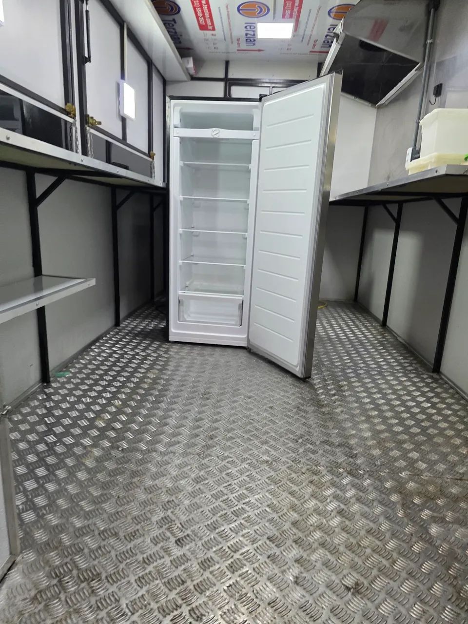 TRAILER PARA LANCHES SEMI-NOVO COMPLETO COM APENAS 1 ANO DE USO - Foto 5