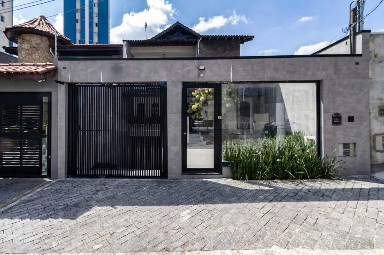Casa comercial na Rua Pitinga, 191  450 m²