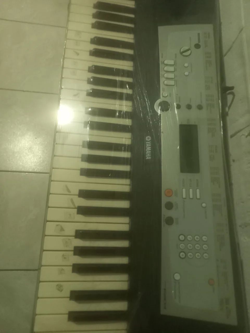 TECLADO YAMAHA PSR E 203 - Foto 4