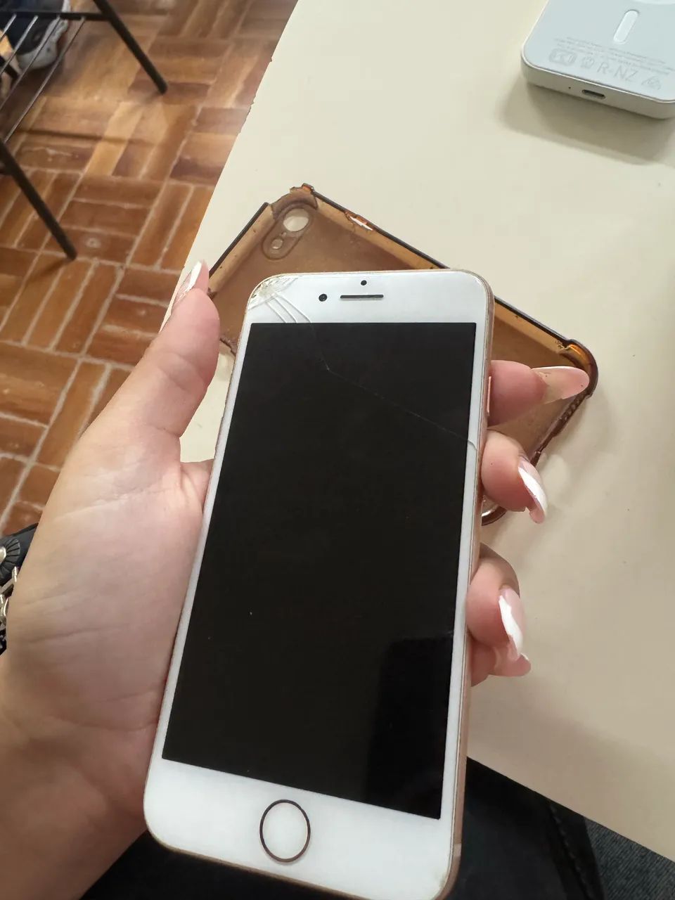 Iphone 8 - 64g - Foto 2