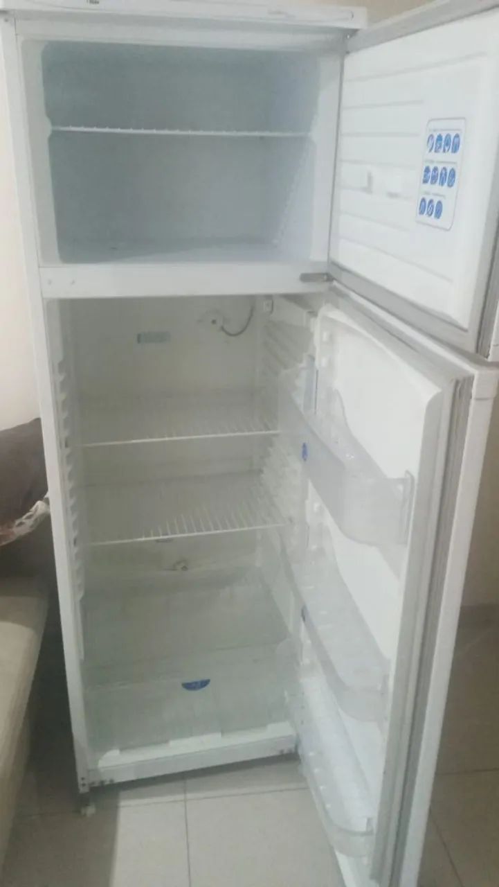 Geladeira  Dako zap * 