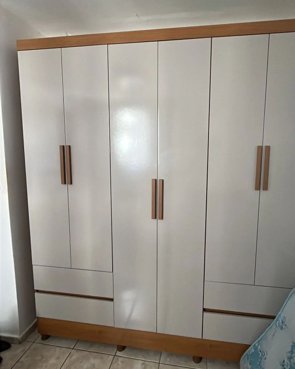 GUARDA ROUPA
