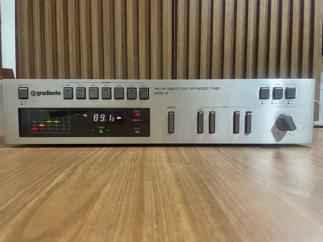 Tuner Gradiente Model 16 - Raridade  - Foto 2
