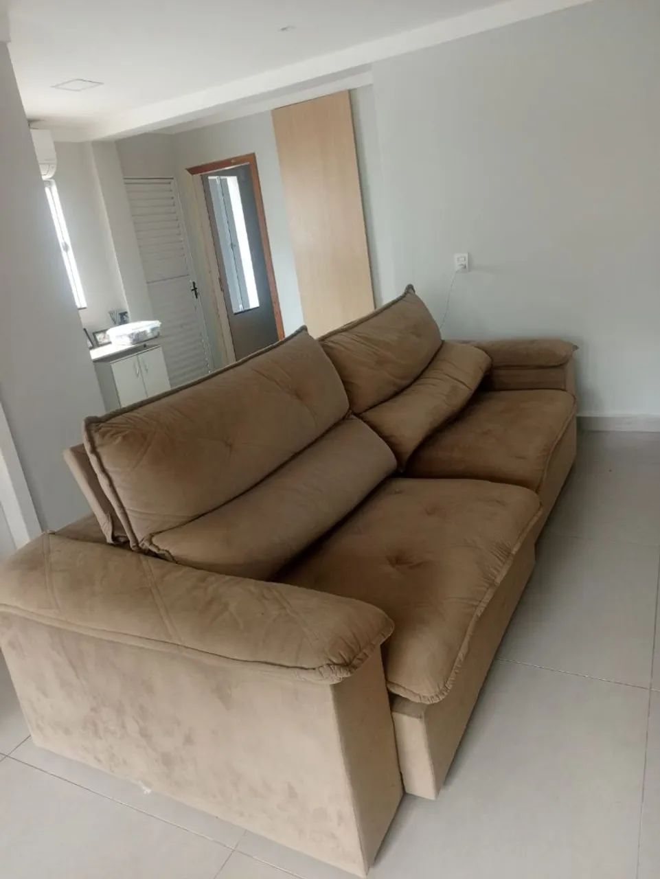 Vendo sofá retratio e reclinável em Ótimo estado  - Foto 3