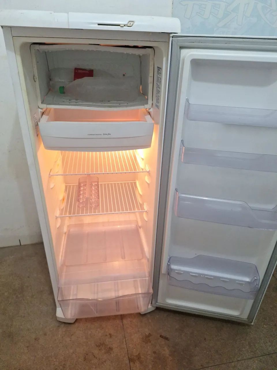 Geladeira Electrolux Modelo Novo               faço entrega,  - Foto 5