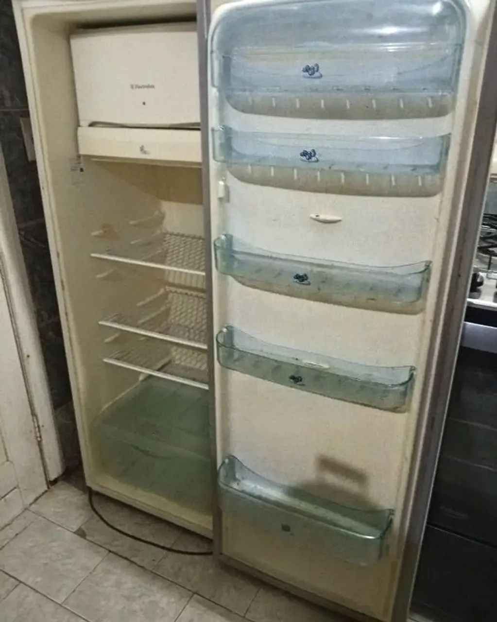 Geladeira Eletrolux  - Foto 2