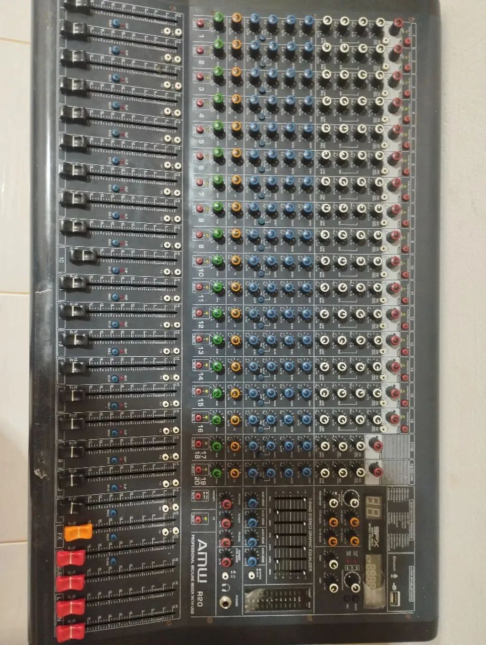Mesa De Som AMW 20 Canais - Foto 2