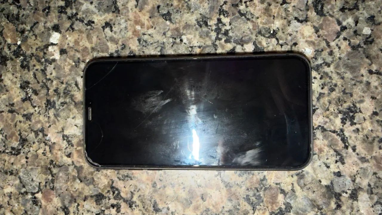 Vendo IPhone 11  - Foto 3