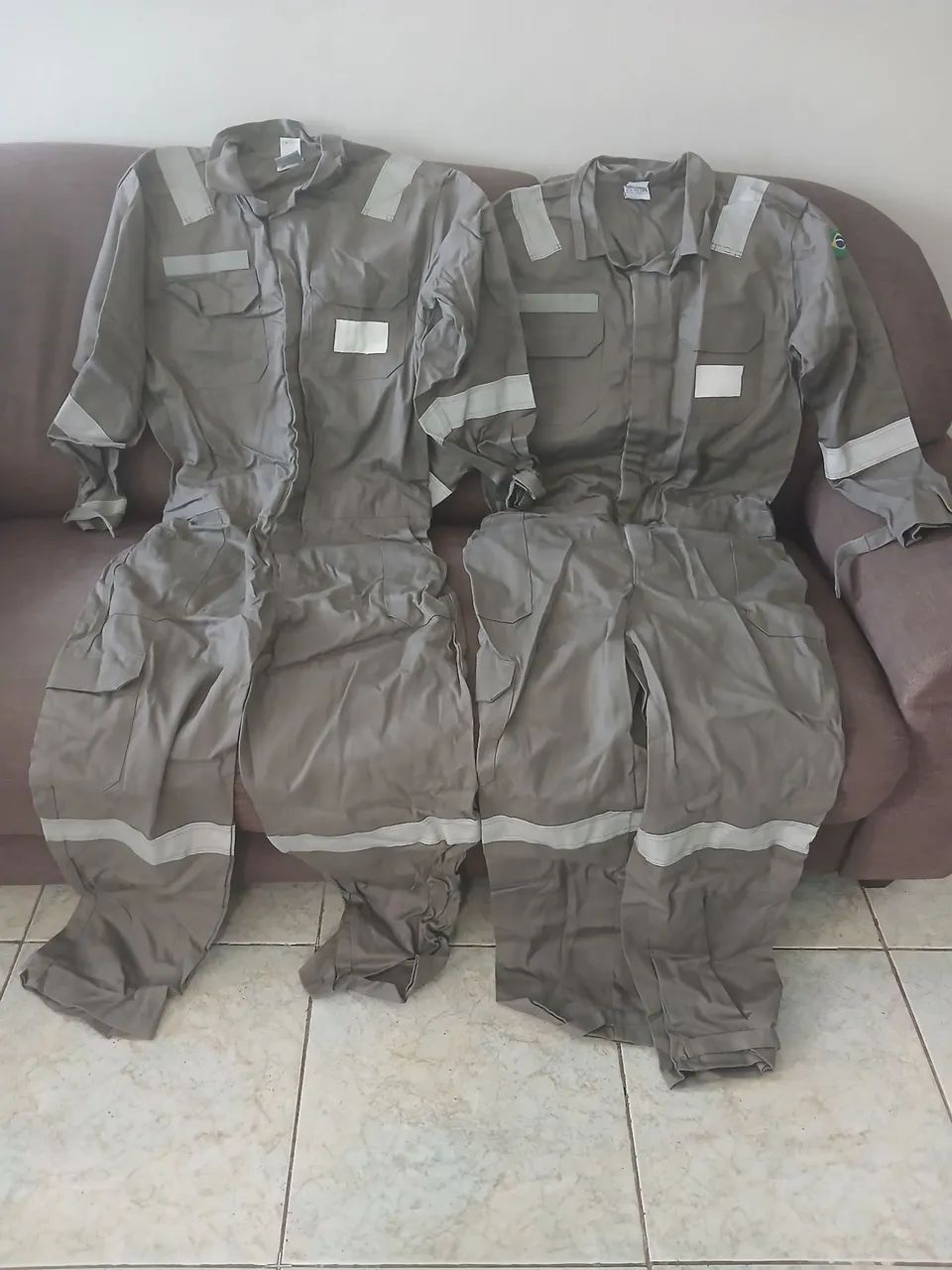 Macacão cinza, N.56(GG), $150