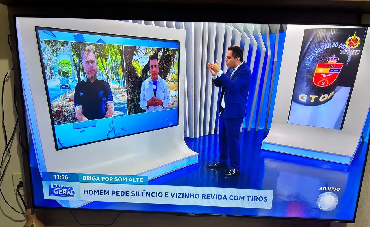 TV  Semp Toshiba 65 polegadas 4 K
