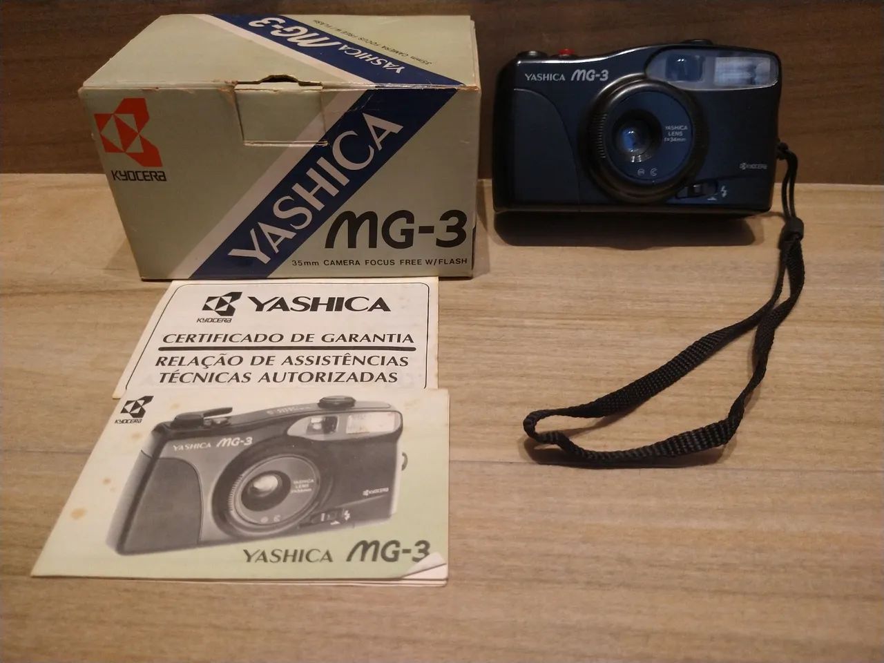 Câmera analógica Yashica MG-3 
