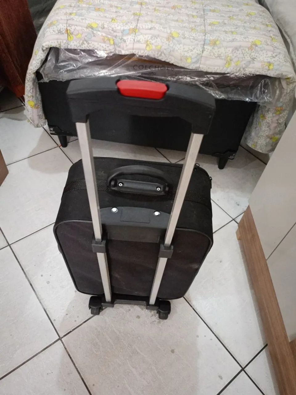 Mala de viagem com rodinhas , super nova  - Foto 3
