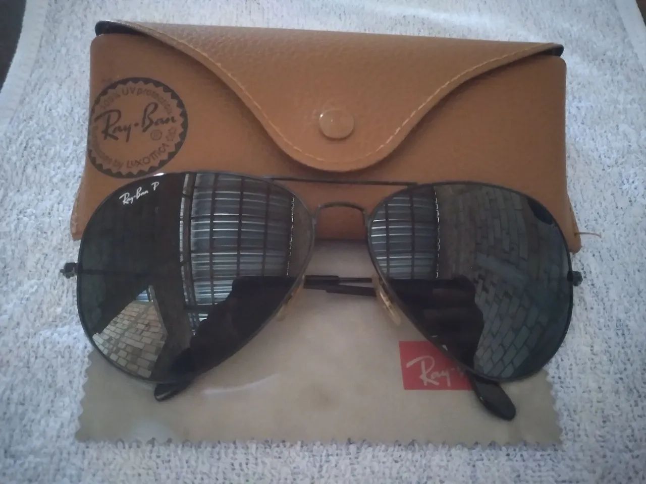 Vendo óculo Ray Ban original seminovo 