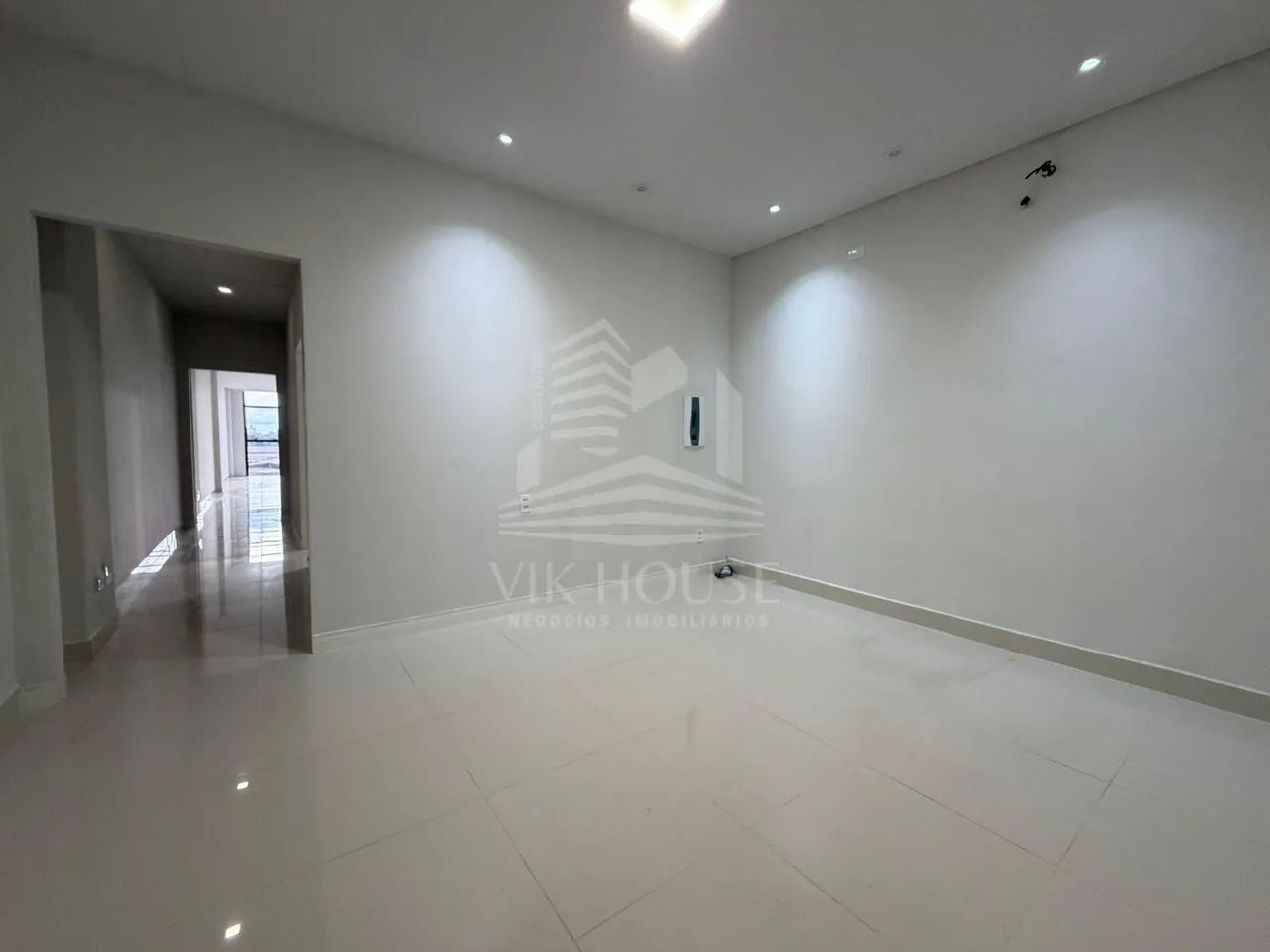 LINDA SALA COMERCIAL NO EDIFICIO NOVO ORIENTE - JARDIM CENTRAL - Foto 4