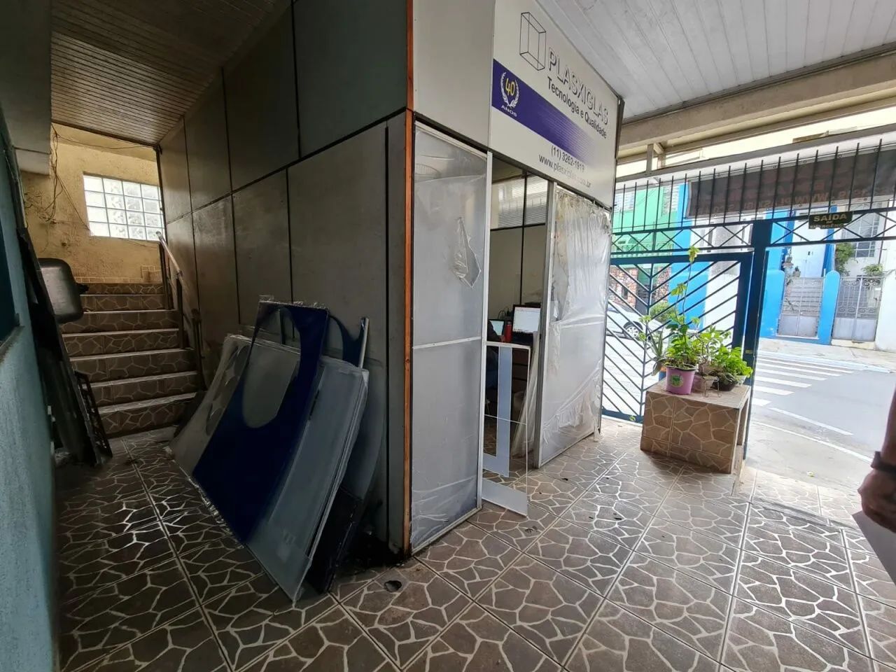Prédio comercial na Liberdade para venda, com 680m² divididos em 4 pavimentos - Foto 3