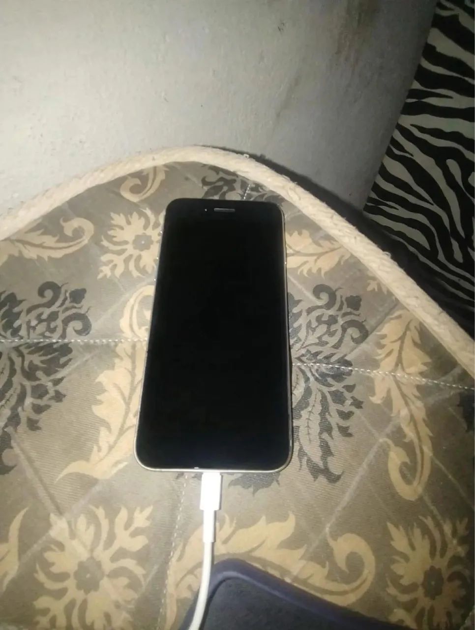 iPhone 8 