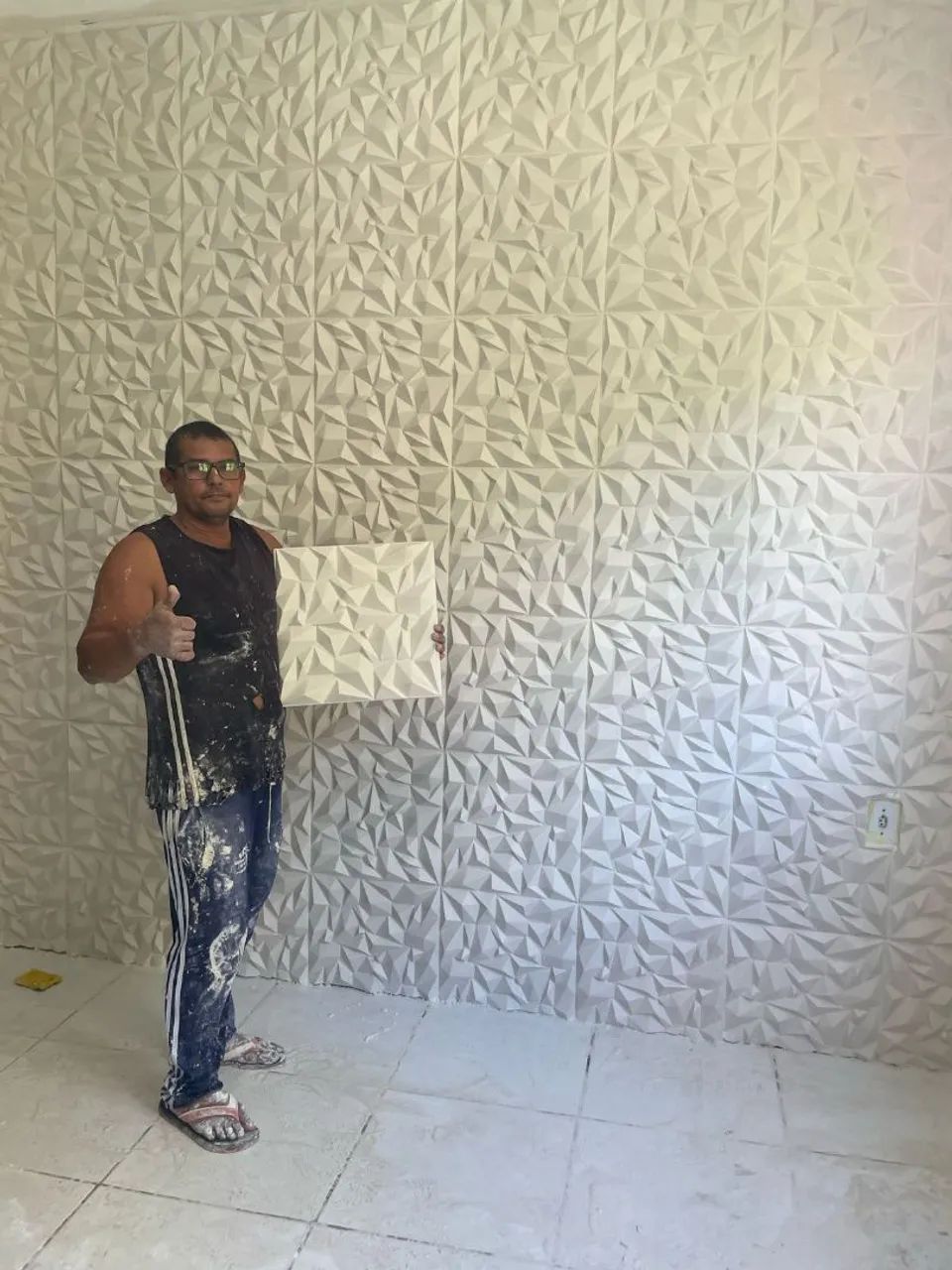 Gesseiro e pintor profissional 