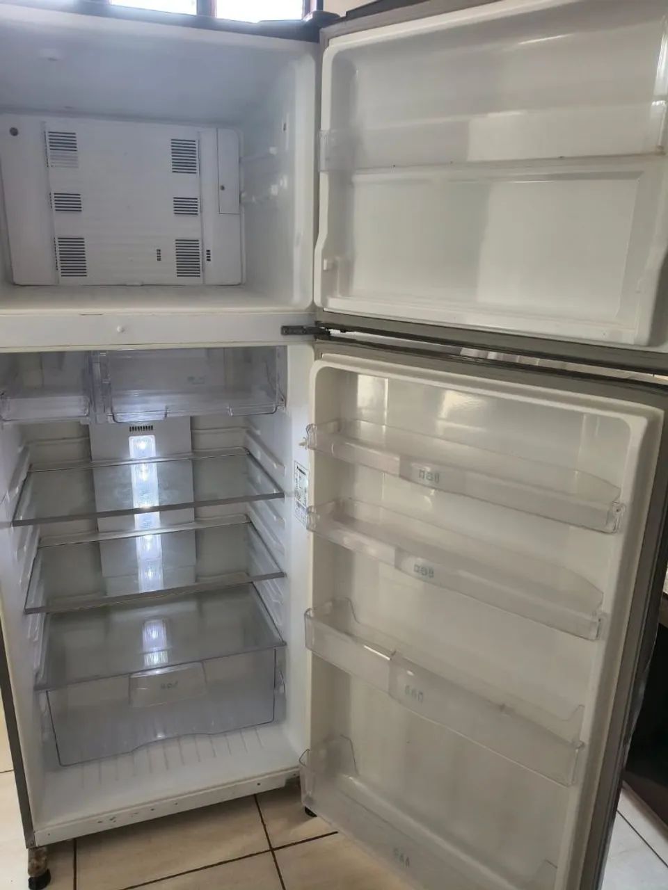 Vendendo Geladeira - Foto 2