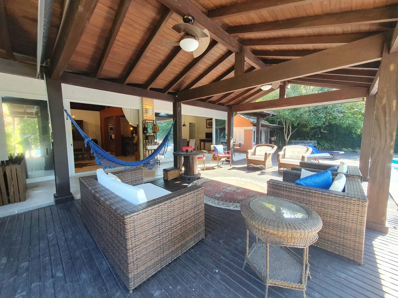 Casa de alto padrão em condomínio exclusivo | Porto da Lagoa | 4 suítes | 1.075m² de terre - Foto 4