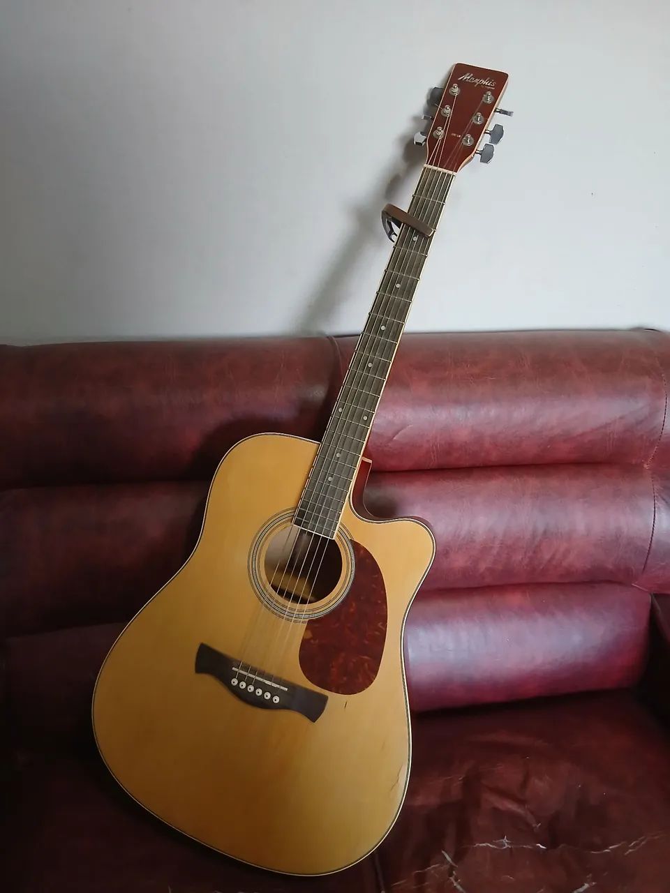 COMPRE O SEU VIOLÃO ACUSTICO ?