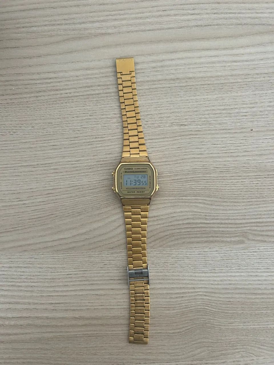 Relógio Casio dourado  - Foto 4