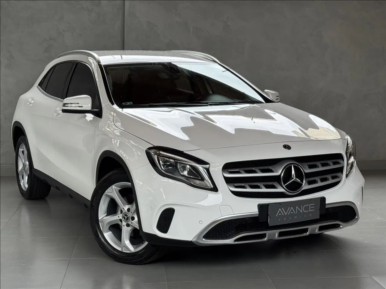 Mercedes-Benz GLA 200 Adv. 1.6/1.6 TB 16V Flex Aut. 2018