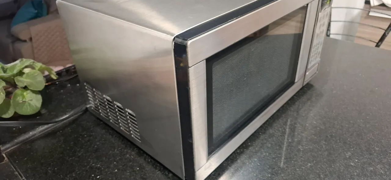 Microondas GE 31 litros  - Foto 4
