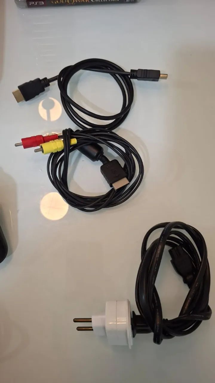 PlayStation 3 Slim - 2 Controles + Cabos + Jogos - Foto 4