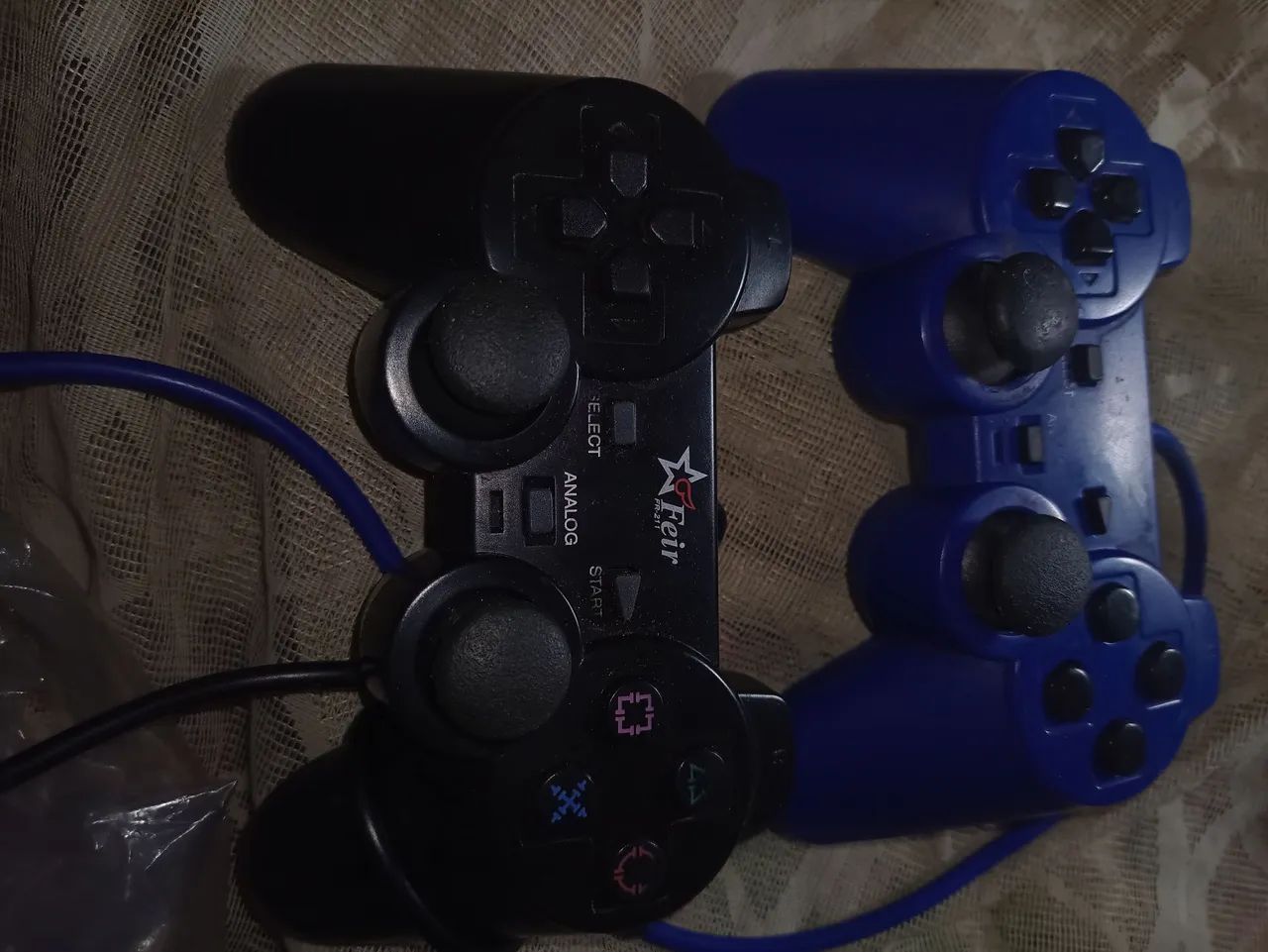 2 controles de PS2  - Foto 2