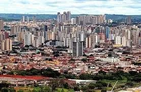Imobiliária em funcionamento