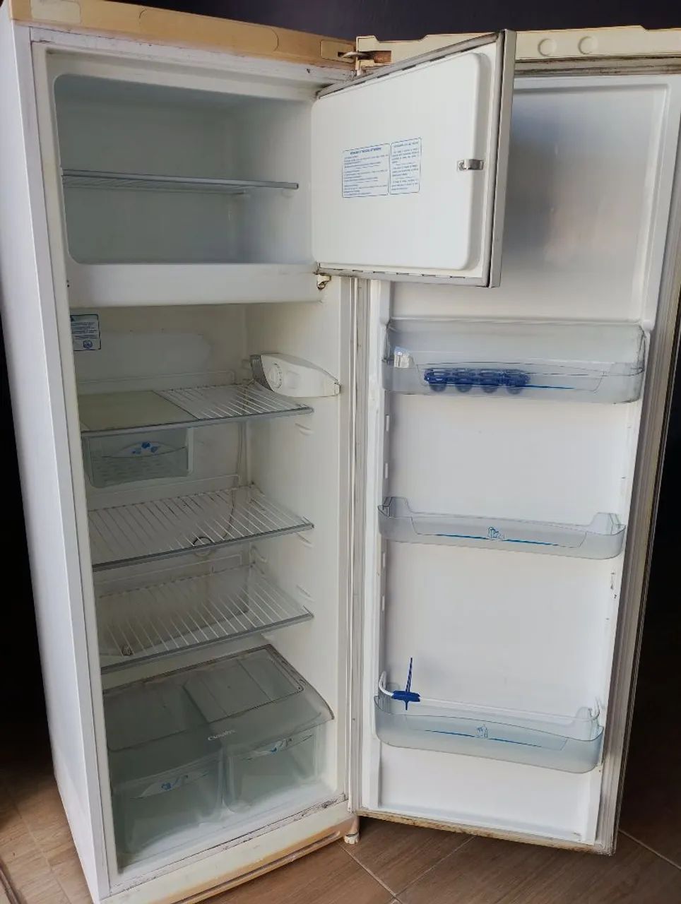 Vendo geladeira  - Foto 4