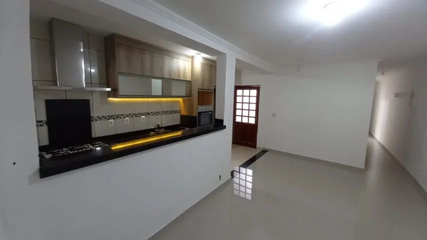 Aluga-se Casa de 3 Quartos com Suíte no Bosque dos Eucaliptos - Foto 3