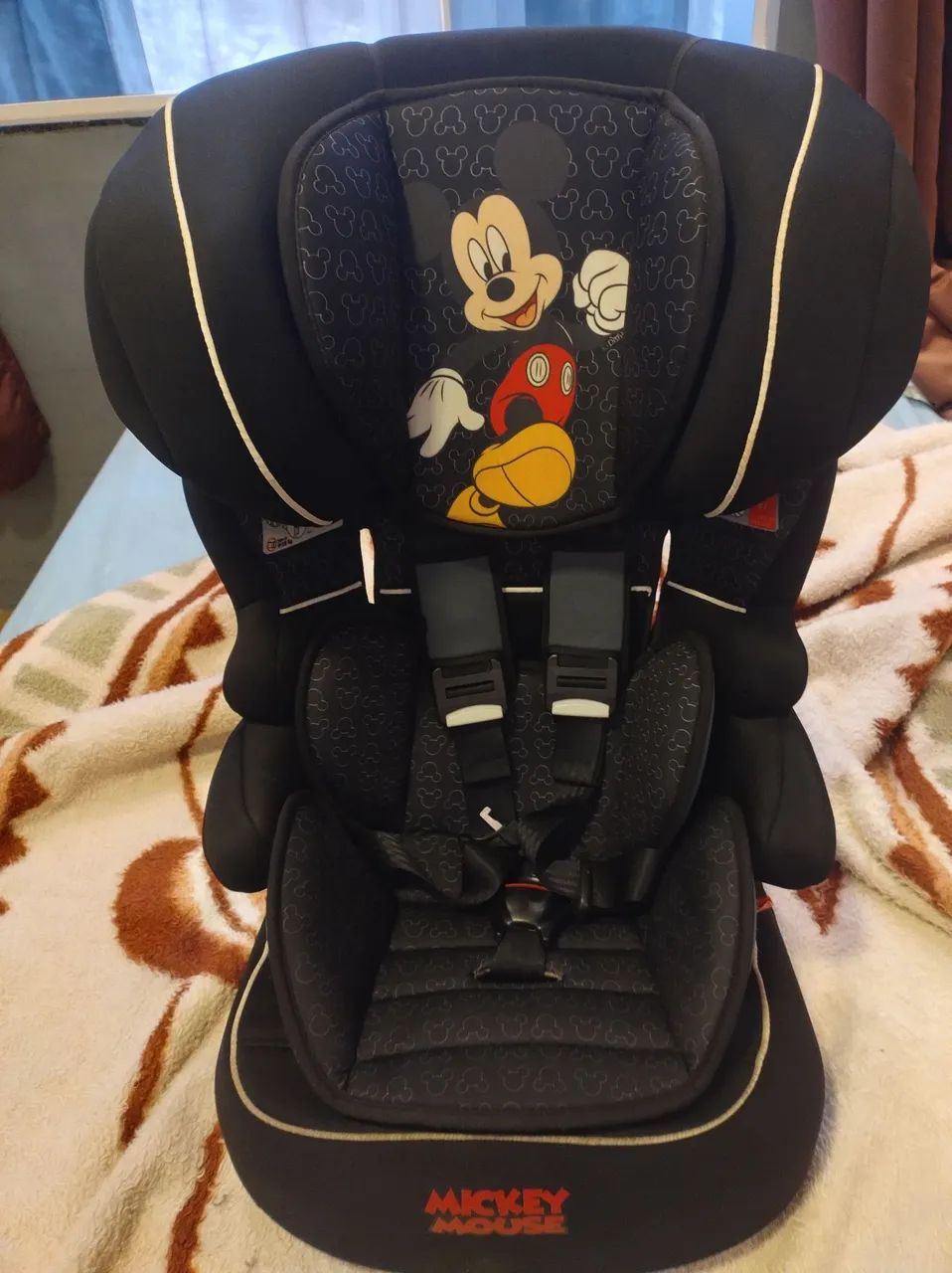 Cadeirinha veicular Mickey