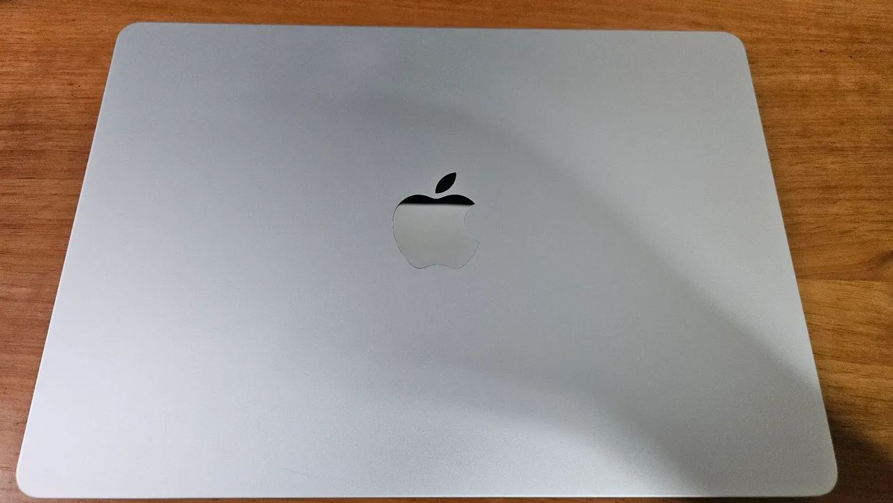 Macbook Air M4 16GB/256GB 13 - Garantia até 12/26 - Computadores e