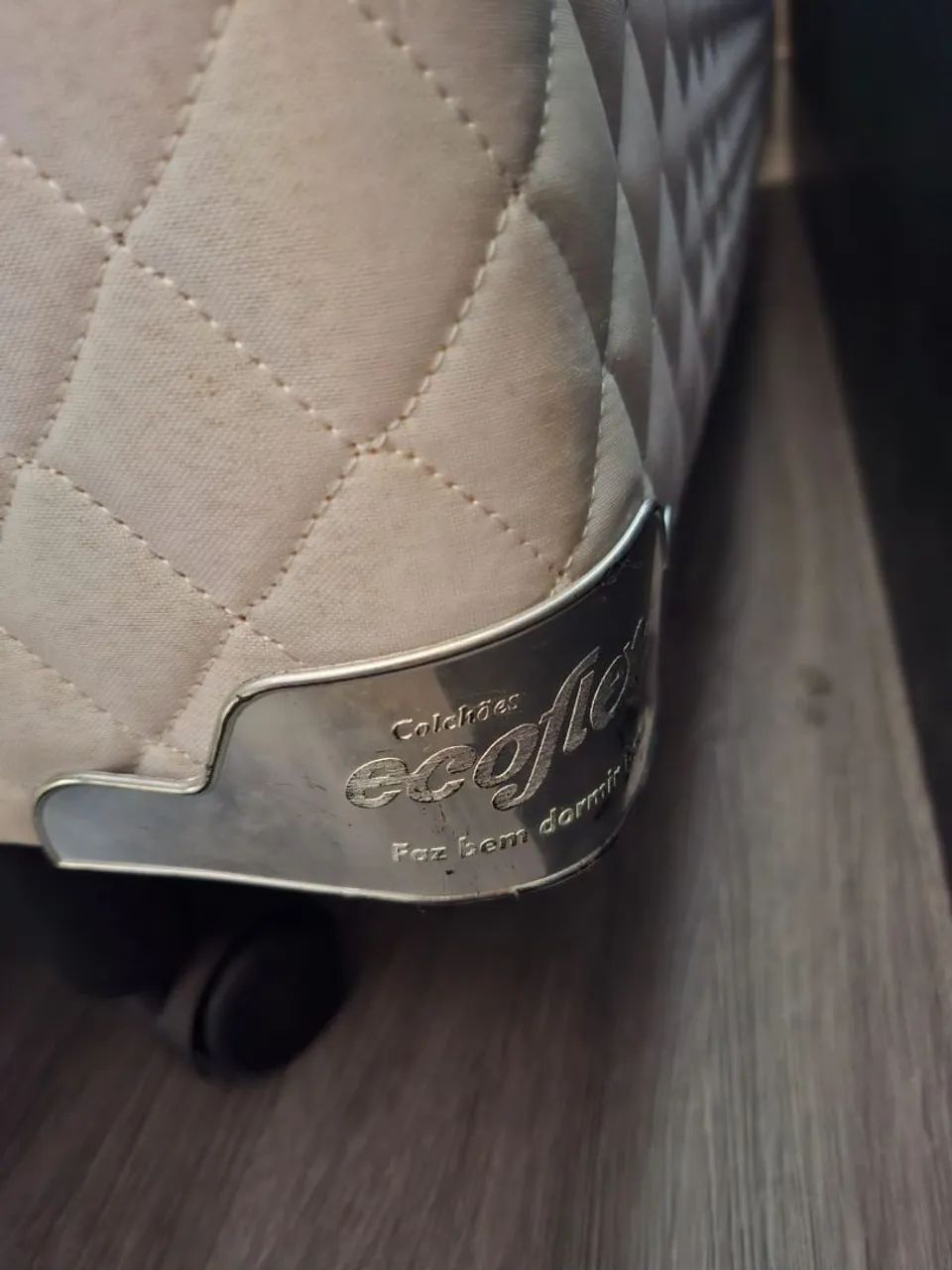 Base cama box queen