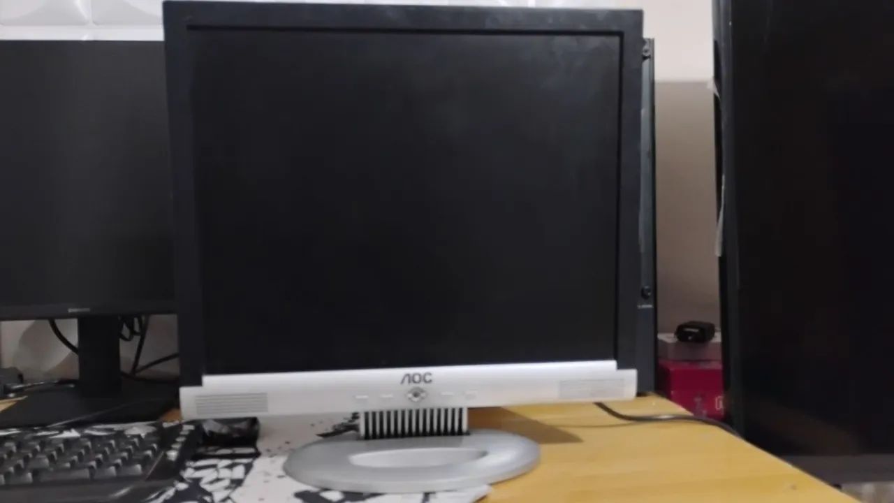 Monitor AOC 17 POLEGADAS COM ÁUDIO EMBUTIDO  - Foto 2
