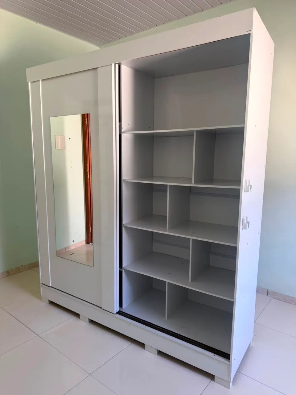 Guarda roupa 