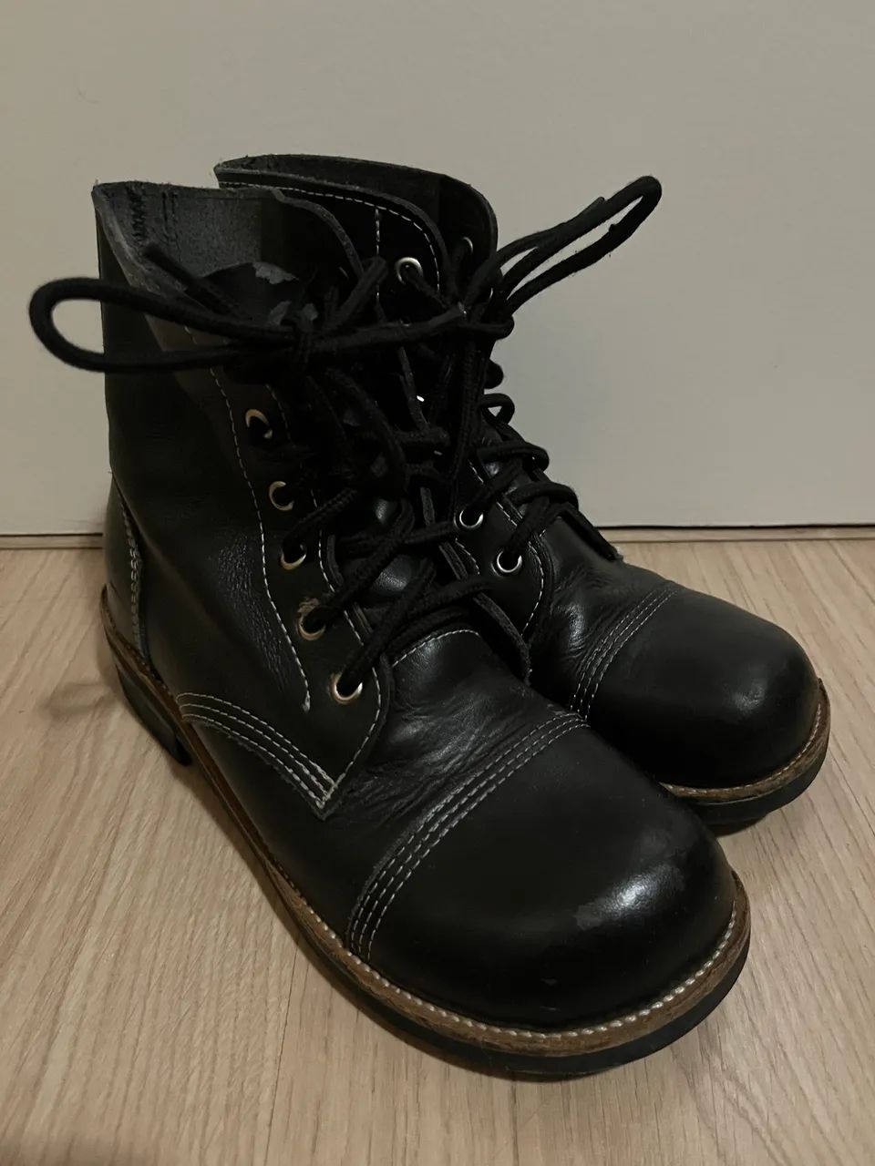 Botas Couro Legitimo 38