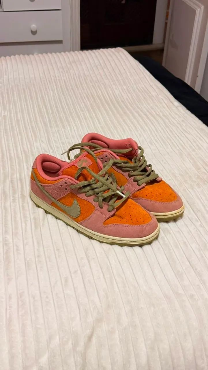 Tênis Nike Dunk laranja 