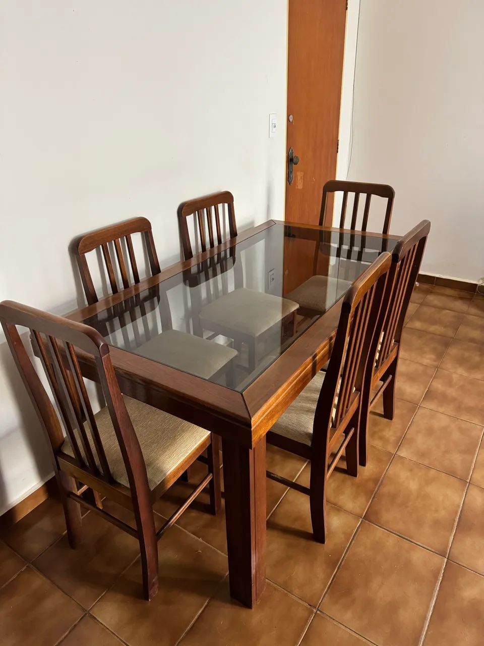 Mesa de jantar em cerejeira maciça - Foto 3