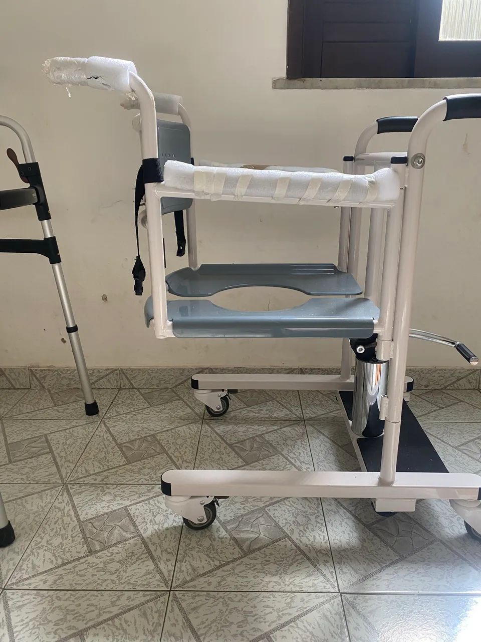 Cadeira de transferência nova!  - Foto 4
