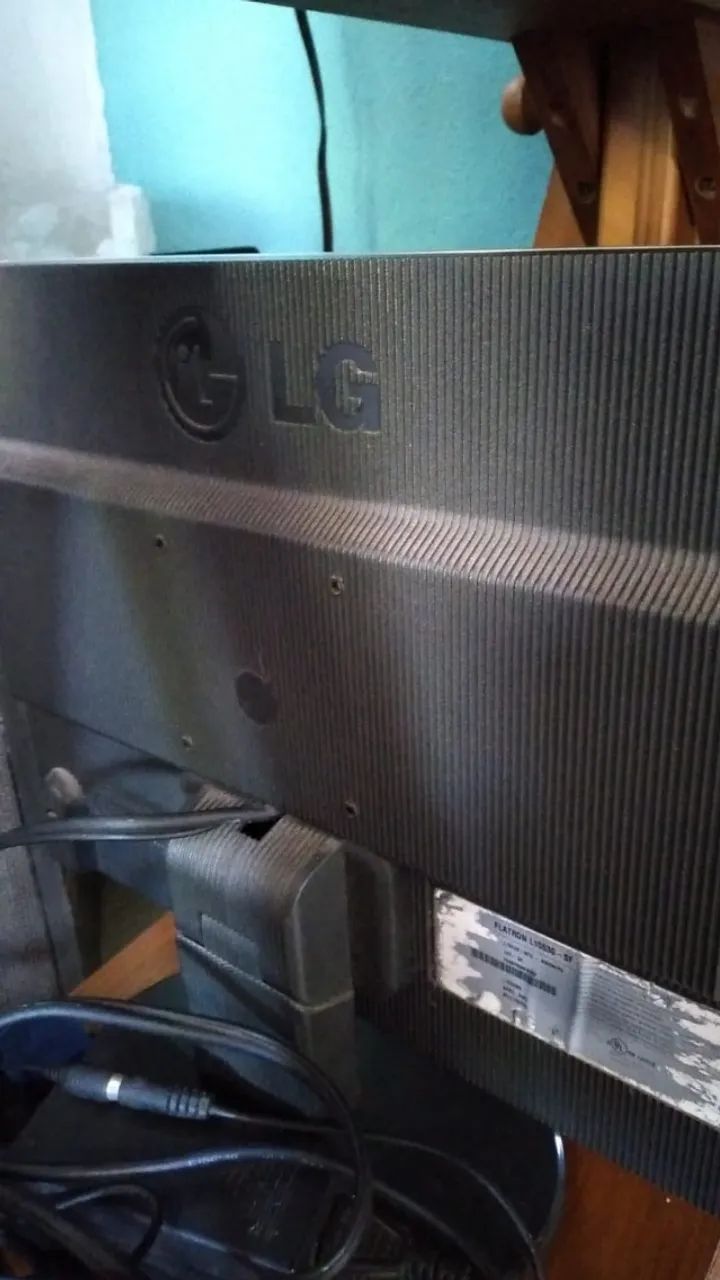 Monitor LG Flatron 14" para pc VGA - Foto 4