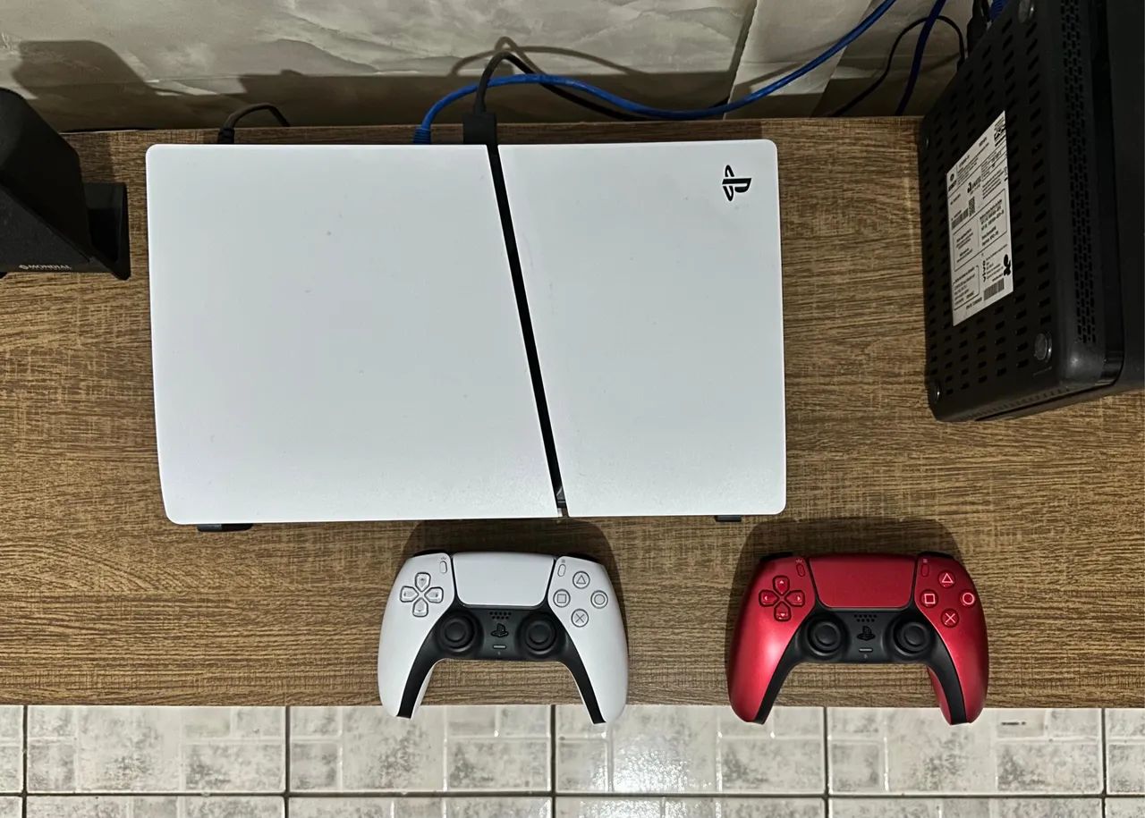 Vendo PlayStation 5 com 2 controles  - Foto 3