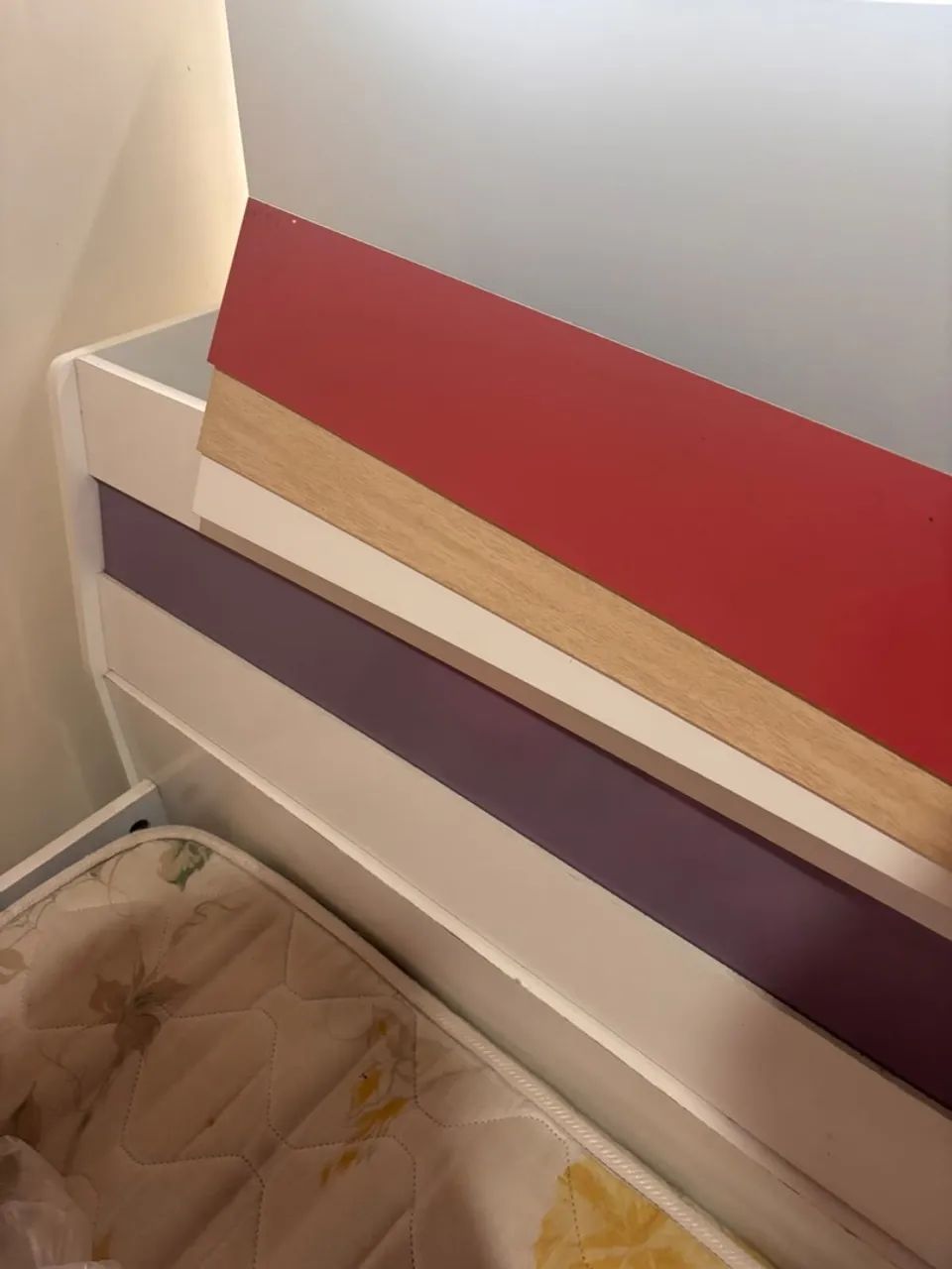 Vende-se Cama solteiro com baú e cama auxiliar  - Foto 4
