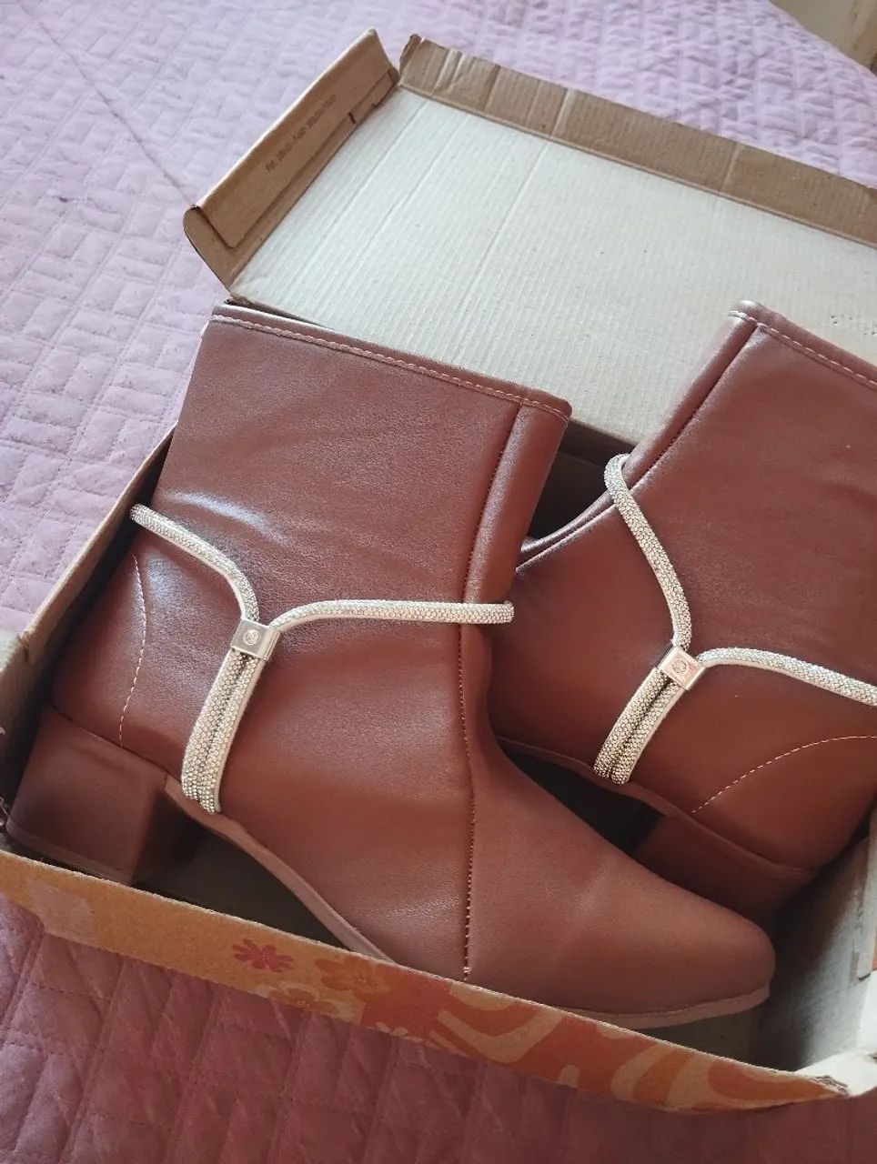 Bota de couto, nunca usada!  - Foto 3